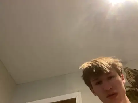 yourwhiteboy1 online show from 5, 3, 2026