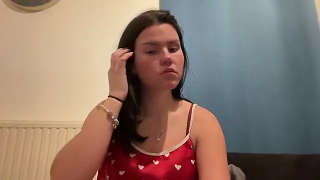 Snapshot of kiaraaaa75 chatting on 9, 3, 2026 kiaraaaa75 online show from 9, 3, 2026