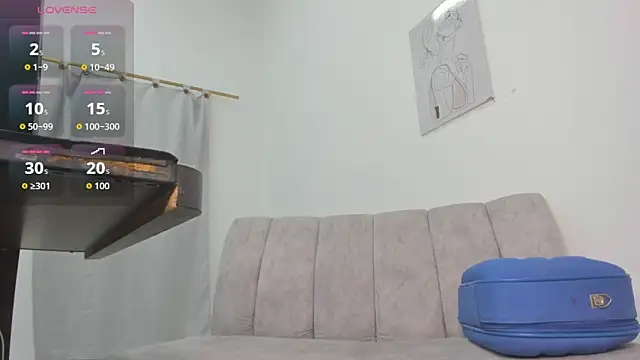velvetluna  online show from 17, 5, 2026