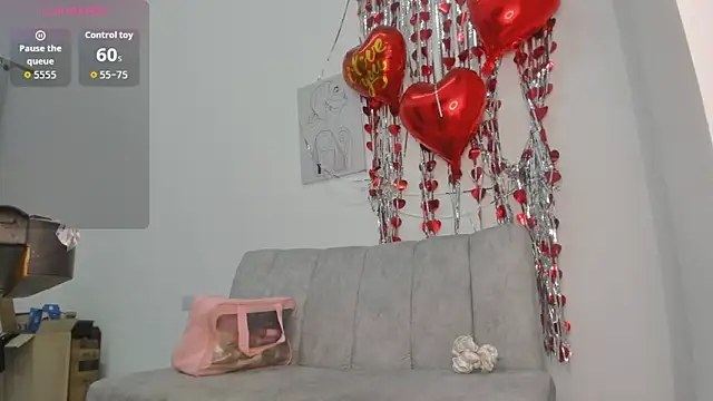 velvetluna  online show from 3, 3, 2026