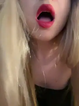 Snapshot of NikkiMis chatting on 31, 1, 2026 NikkiMis online show from 31, 1, 2026