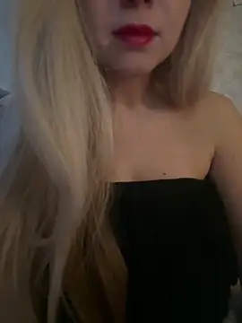 Snapshot of NikkiMis chatting on 10, 2, 2026 NikkiMis online show from 10, 2, 2026