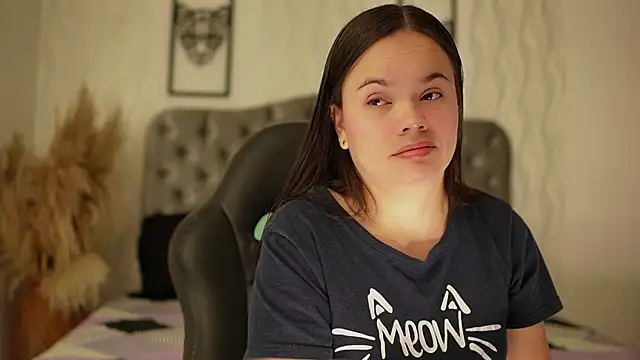 katt eyes  online show from 8, 2, 2026