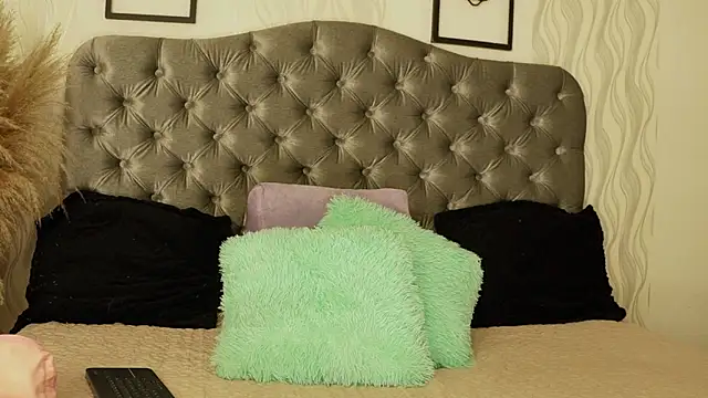 katt eyes  online show from 20, 3, 2026