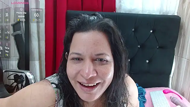 Camil4 milf 1 online show from 15, 3, 2026