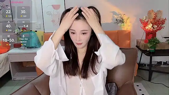 Lisa-295188 online show from 5, 2, 2026