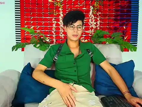 ThiiagoSaeenz online show from 13, 2, 2026