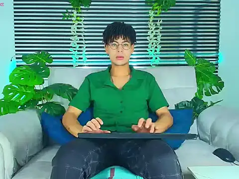 ThiiagoSaeenz online show from 13, 4, 2026