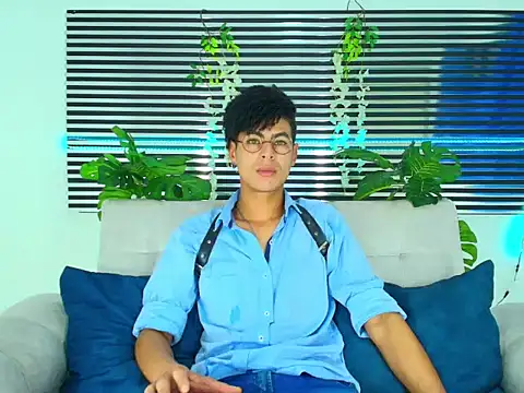 ThiiagoSaeenz online show from 2, 2, 2026