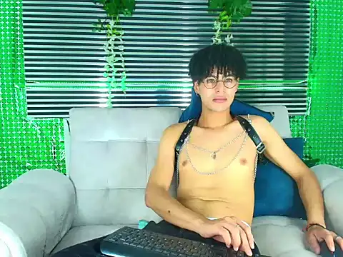 ThiiagoSaeenz online show from 18, 3, 2026