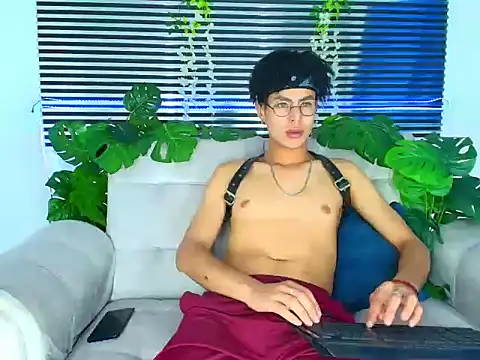 ThiiagoSaeenz online show from 13, 3, 2026