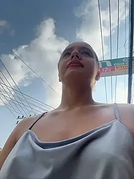 MiaTee online show from 4, 4, 2026