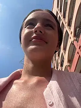 MiaTee online show from 21, 3, 2026