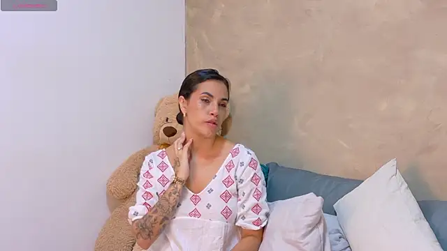 AndiVasquez online show from 17, 2, 2026