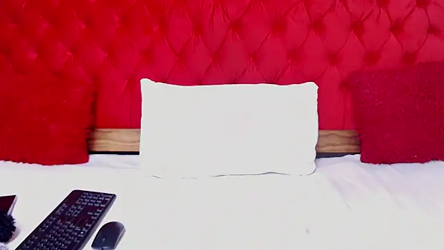 KittyGorgeousXX181 online show from 3, 4, 2026