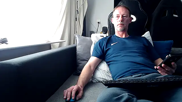 Sexy Ass Mike online show from 5, 3, 2026