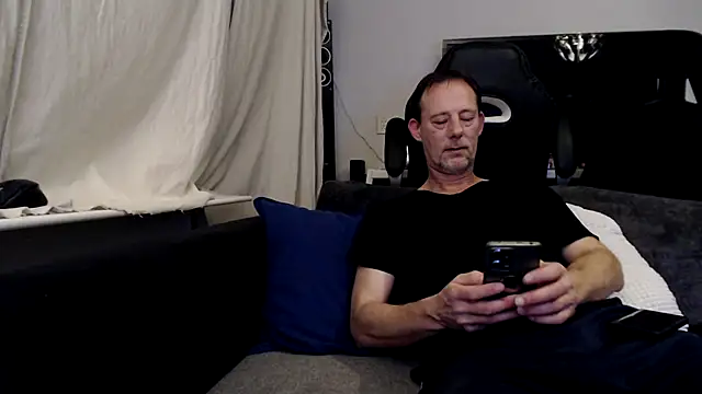 Sexy Ass Mike online show from 18, 2, 2026