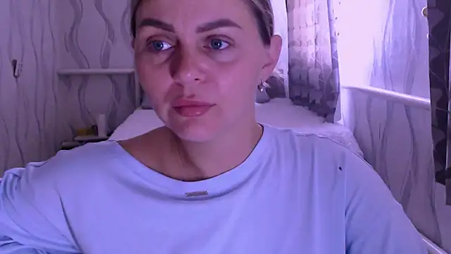 Snapshot of MagicKatarina_ chatting on 25, 6, 2026 MagicKatarina online show from 25, 6, 2026