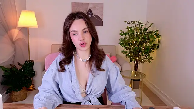AlissaMilee online show from 20, 7, 2026