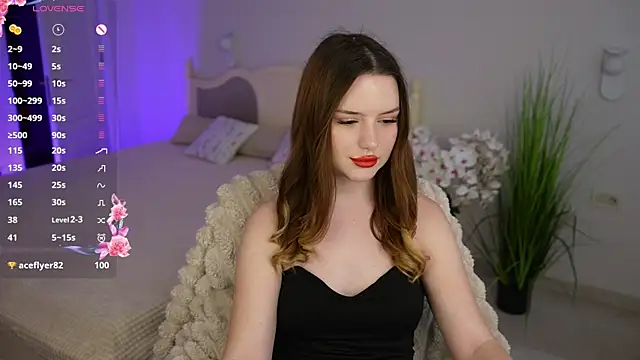 Snapshot of Milana_Moons chatting on 17, 7, 2026 Milana Moons online show from 17, 7, 2026