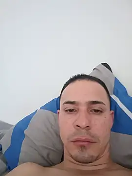 Snapshot of TheWilly chatting on 22, 6, 2026 TheWilly online show from 22, 6, 2026