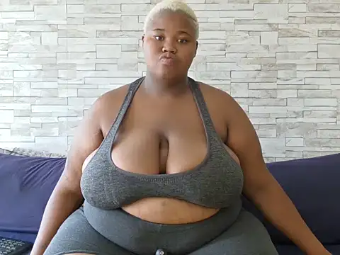 BustyBmw online show from 22, 2, 2026