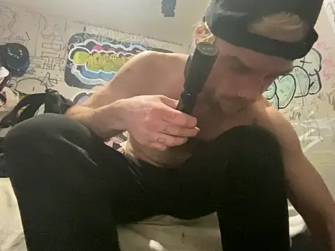 Snapshot of gothboiplzty chatting on 7, 5, 2026 gothboiplzty online show from 7, 5, 2026