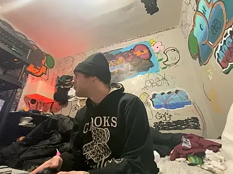 Snapshot of gothboiplzty chatting on 10, 2, 2026 gothboiplzty online show from 10, 2, 2026