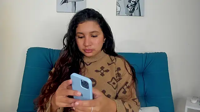 Snapshot of Victoria_Rosee chatting on 13, 2, 2026 Victoria Rosee online show from 13, 2, 2026