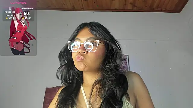 luna velveth online show from 7, 3, 2026