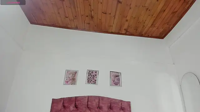 luna velveth online show from 21, 4, 2026