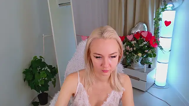 Audrey Kiss online show from 8, 2, 2026