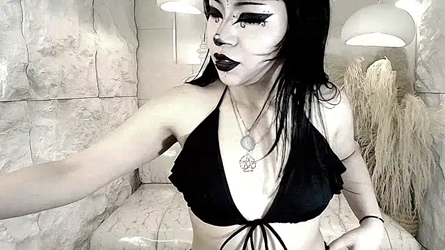 vampkitty r online show from 3, 2, 2026
