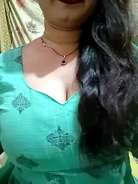 Snapshot of PARI51 chatting on 10, 5, 2026 PARI51 online show from 10, 5, 2026