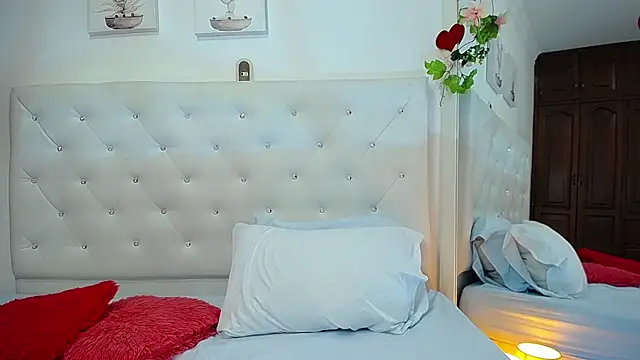 honeybliss  online show from 28, 2, 2026