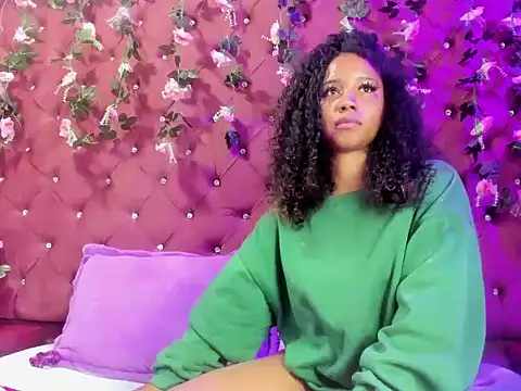 Lunaa Brunettee online show from 5, 2, 2026