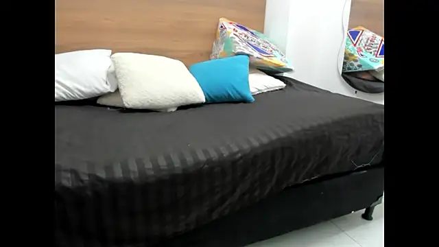 luz-miiaa online show from 14, 2, 2026