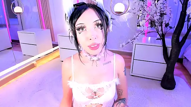 SalemBlackrose online show from 23, 3, 2026