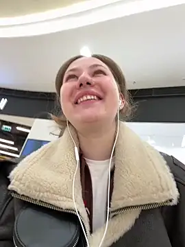 AsynaYuuki online show from 6, 3, 2026