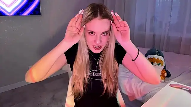 Between Eeys online show from 20, 3, 2026