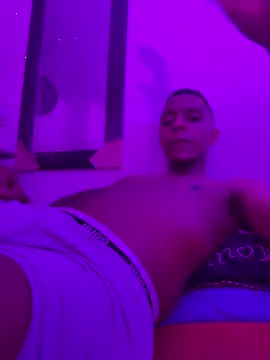Snapshot of hotboyluxe chatting on 24, 5, 2026 hotboyluxe online show from 24, 5, 2026
