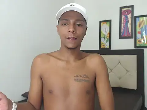 hotboyluxe online show from 25, 2, 2026