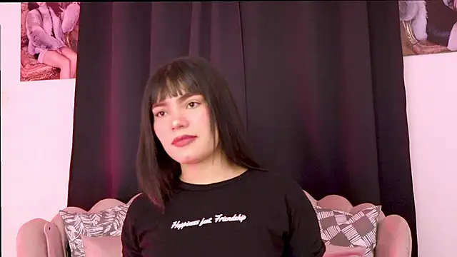 dakotacollins  online show from 18, 4, 2026