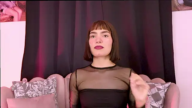 dakotacollins  online show from 16, 7, 2026