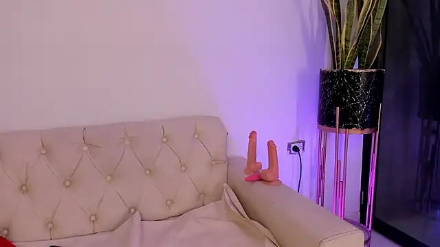 liorah wolf online show from 20, 2, 2026