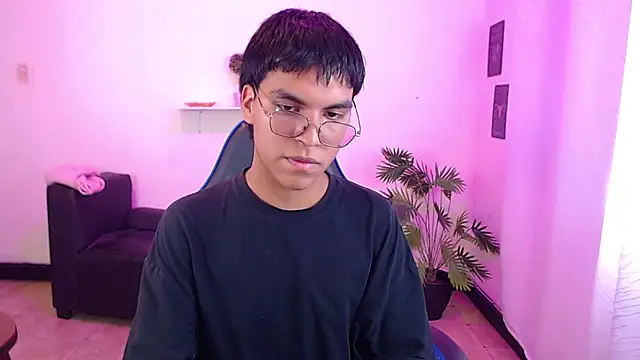 Maecum18 online show from 13, 4, 2026