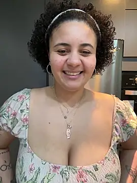 Snapshot of BabyChanntal chatting on 27, 5, 2026 BabyChanntal online show from 27, 5, 2026