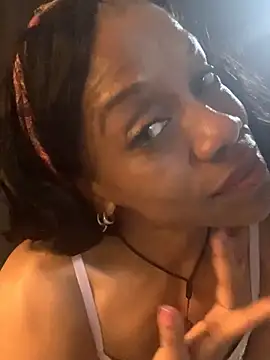 Snapshot of NatalieGainer_goodies chatting on 2, 5, 2026 NatalieGainer goodies online show from 2, 5, 2026