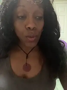Snapshot of NatalieGainer_goodies chatting on 26, 4, 2026 NatalieGainer goodies online show from 26, 4, 2026