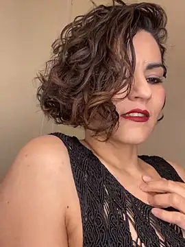 Snapshot of eva_luz chatting on 6, 5, 2026 eva luz online show from 6, 5, 2026